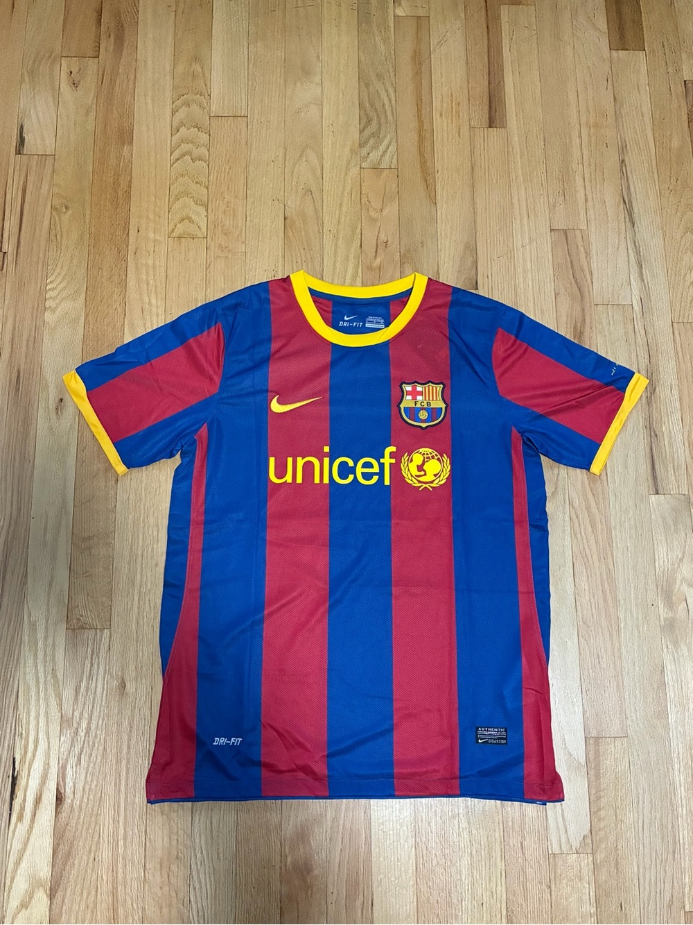 Nike FC Barcelona 10/11 Fan Jersey